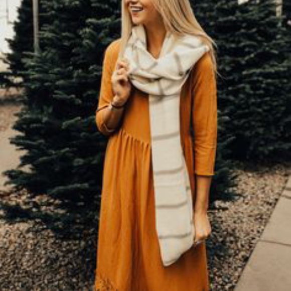 ROOLEE Pura Lace Midi NWOT - Picture 2 of 6